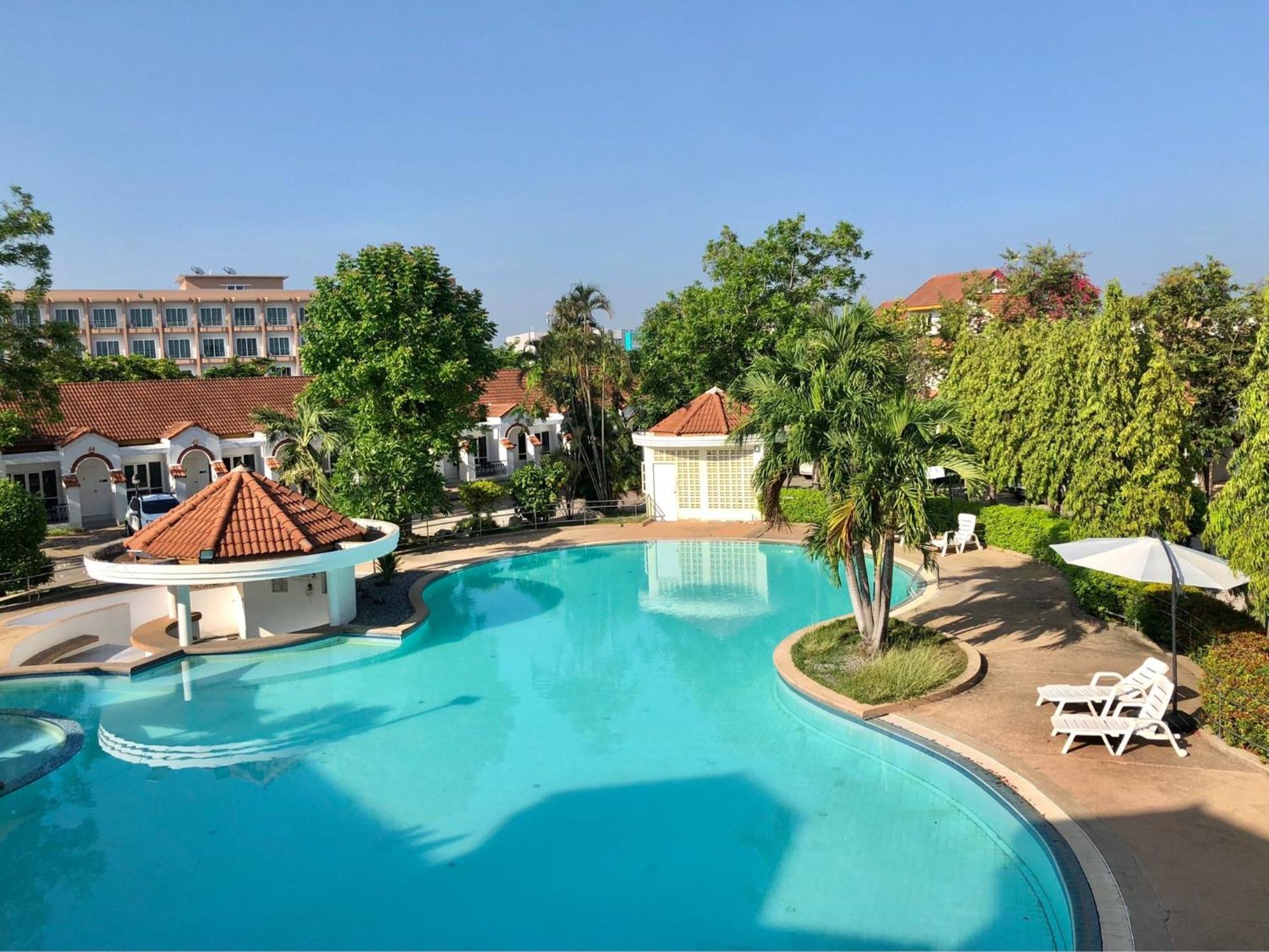 Dad D Resort By Lopburi Inn Resort Buitenkant foto