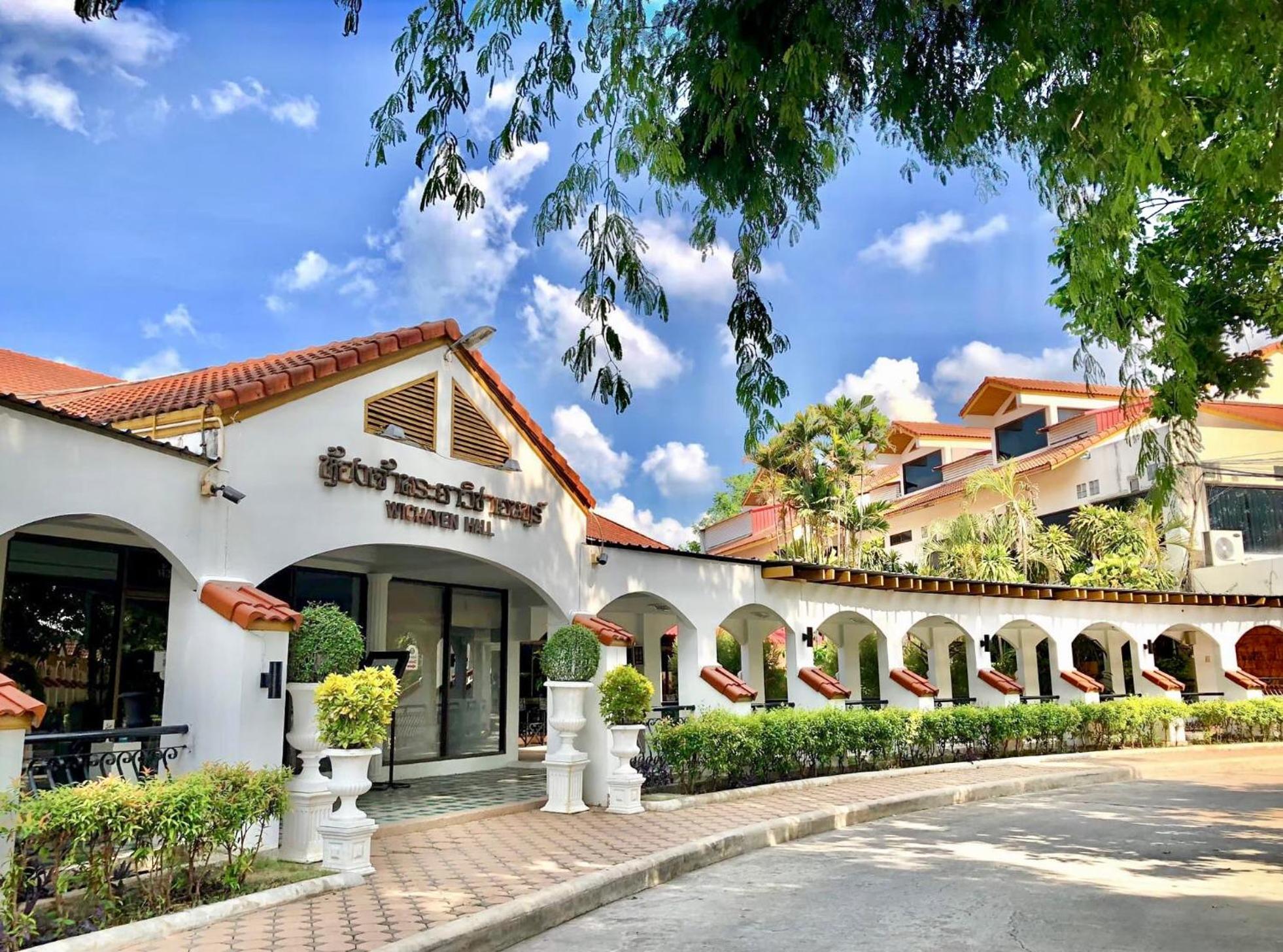 Dad D Resort By Lopburi Inn Resort Buitenkant foto